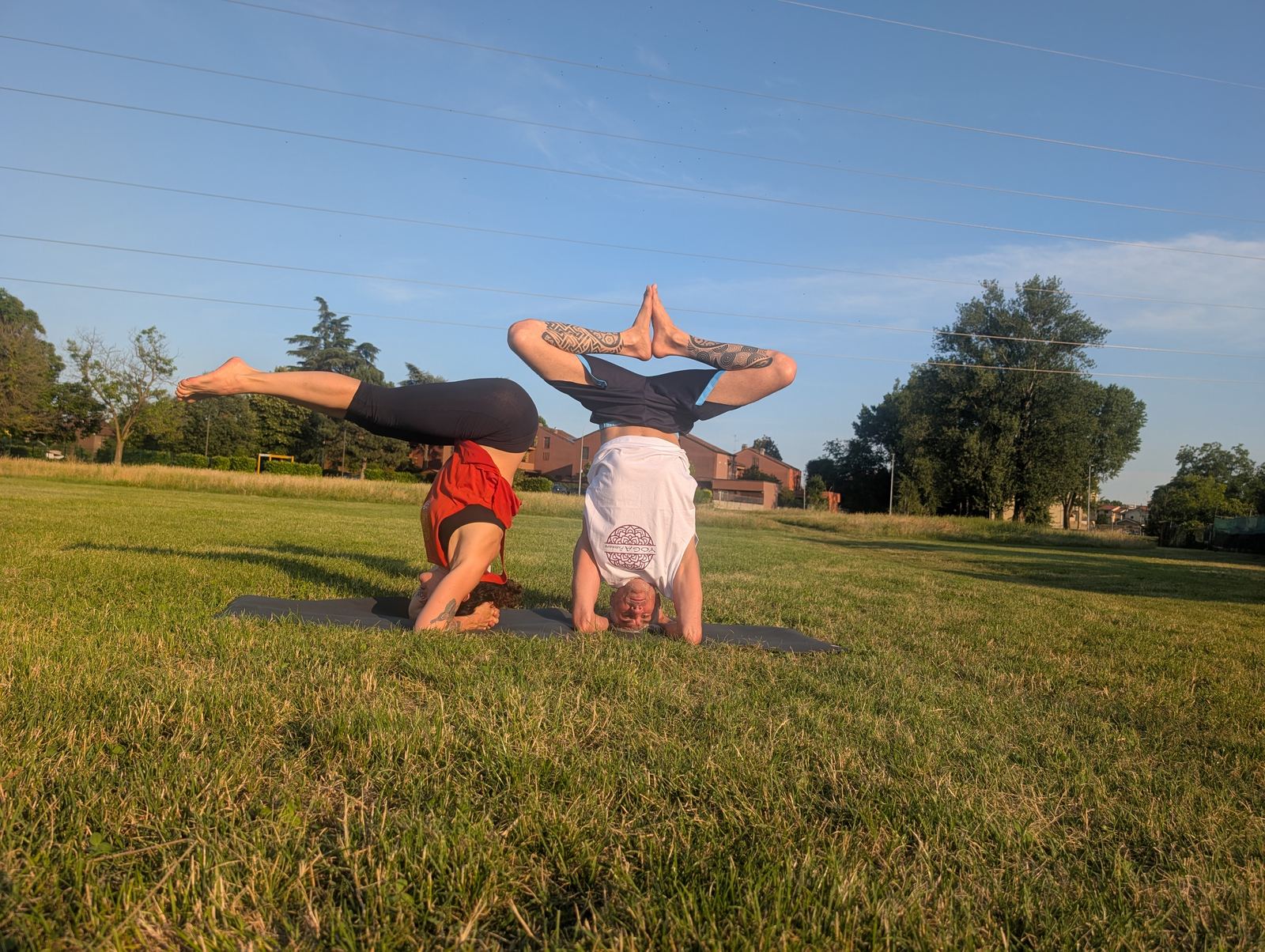 Lezione di yoga a Peschiera Borromeo